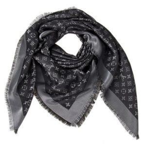 Louis Vuitton MONOGRAM SHINE SHAWL